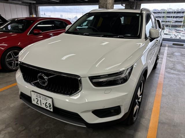 2020 VOLVO VOLVO XC40 T4 AWD Momentum