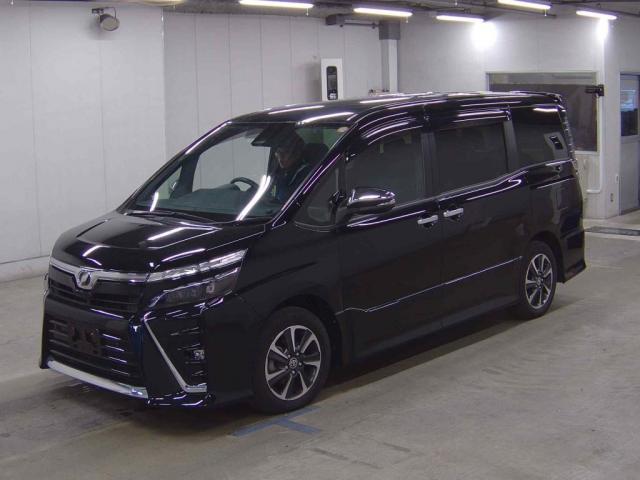 2020 Toyota Voxy ZS Kirameki?