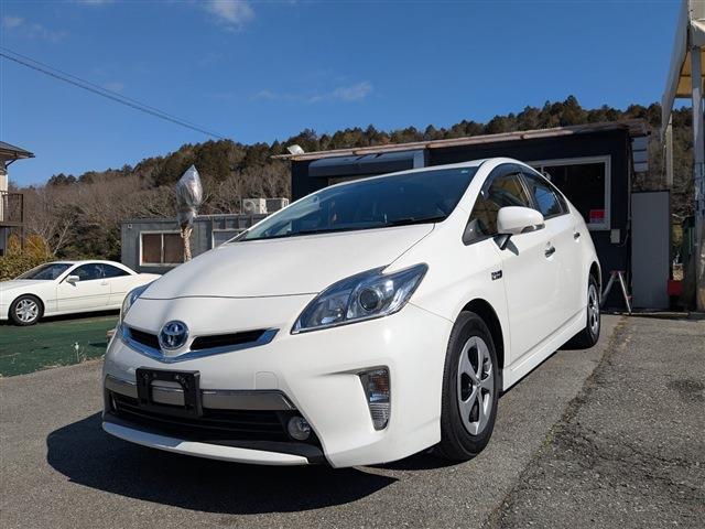 2013 Toyota Prius PHEV 1.8S