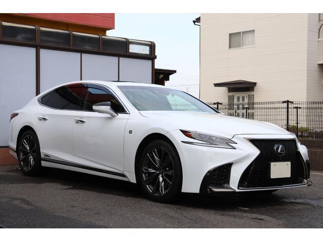 2017 LS500h F SPORT — Photo 1