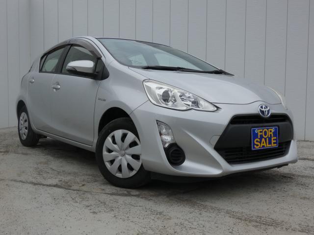 2016 Toyota AQUA L — Photo 1
