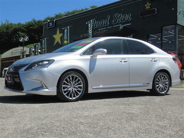 2013 HS 250h Version C — Photo 1