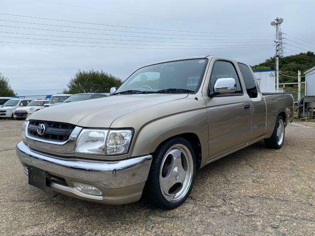 2003 Toyota HiluxSportsPickup 2D Extra Cab