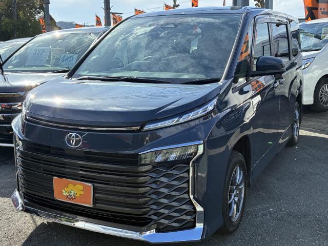 2022 Toyota VOXY S-G — Photo 1