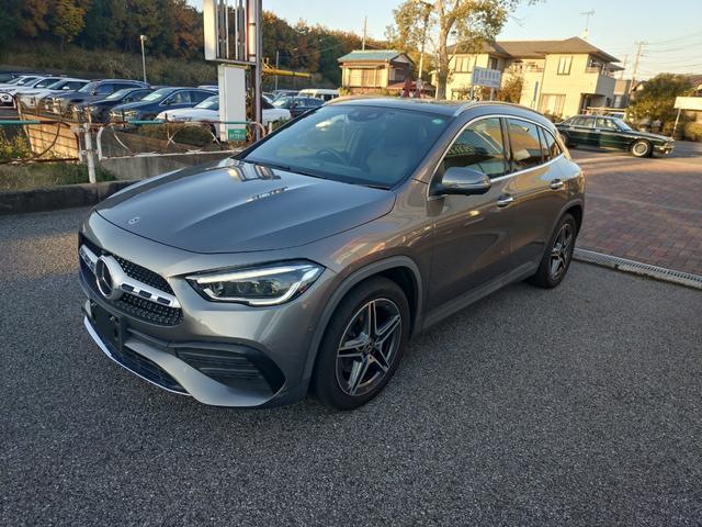 2020 MercedesBenz Benz GLA Class GLA200d 4MATIC AMG Line — Photo 1