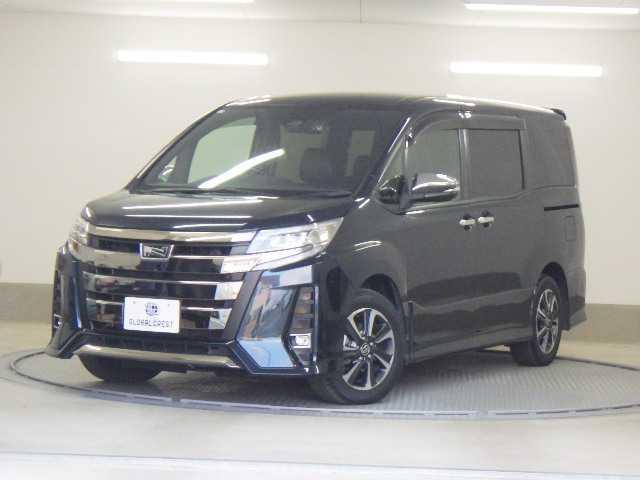 2021 Toyota Noah 2.0Si W×B? — Photo 1