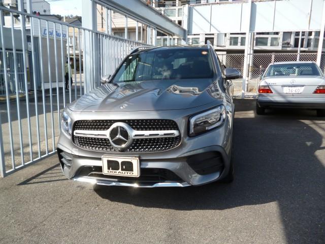 2021 MercedesBenz GLB GLB200d AMG Line — Photo 1