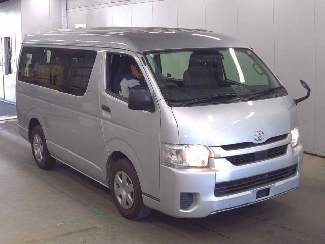 2022 Toyota Hiace Wagon DX