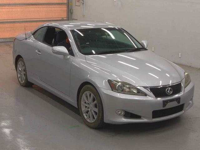 2011 IS250C — Photo 1