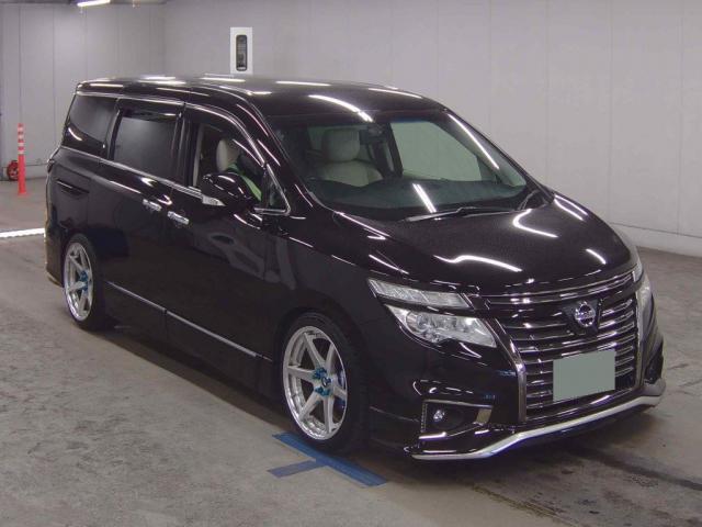 2017 Nissan Elgrand 350 Highway Star White Leather Urban Chrome