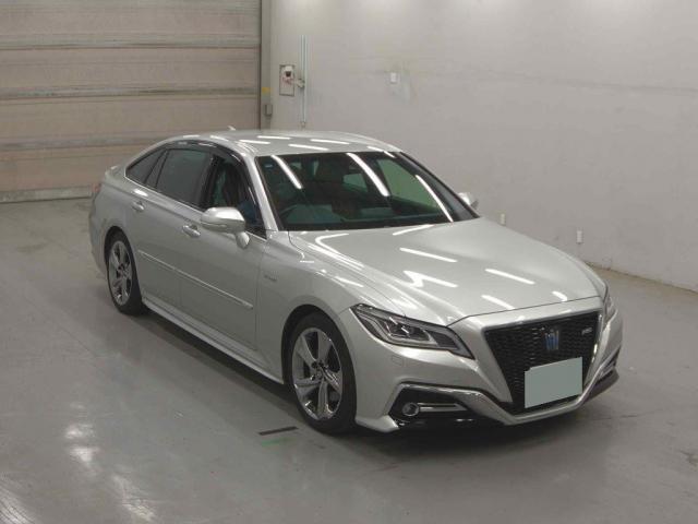 2018 Toyota Crown Hybrid RS Advance