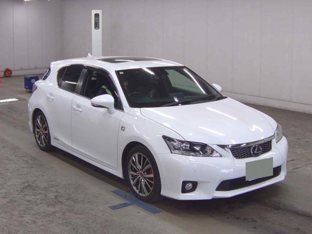 2013 CT CT200h F SPORT — Photo 1