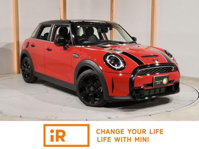 2023 BMW_Mini BMW Mini 5HB Cooper SD Premium+ Package Classic Trim