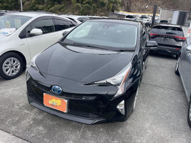 2016 Toyota Prius A Premium Touring Selection — Photo 1