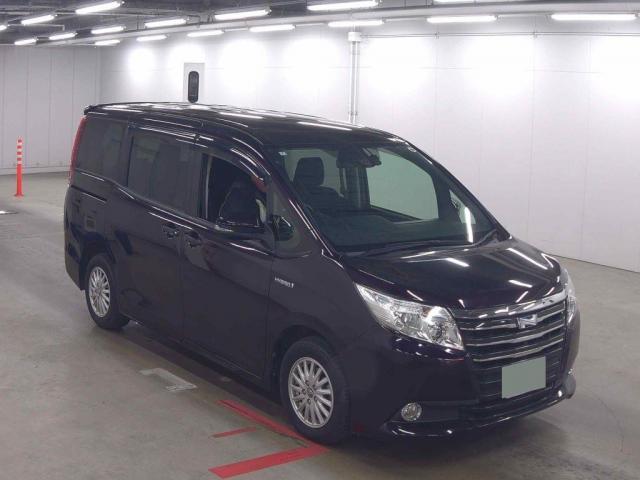 2016 Toyota NOAH Hybrid G