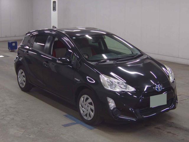 2015 Toyota AQUA S — Photo 1