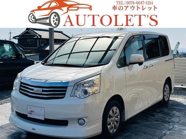 2011 Toyota Noah X Smart Edition — Photo 1