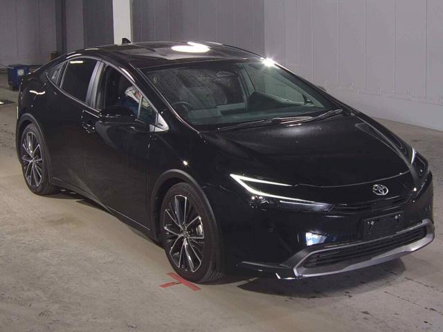 2023 Toyota Prius G — Photo 1
