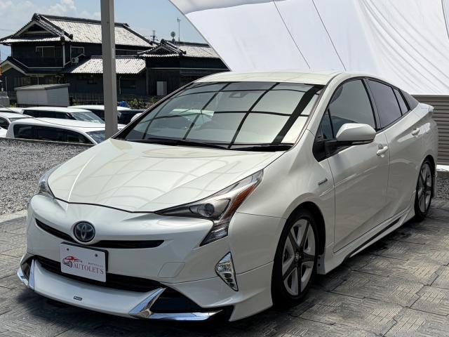2017 Toyota Prius S Touring Selection
