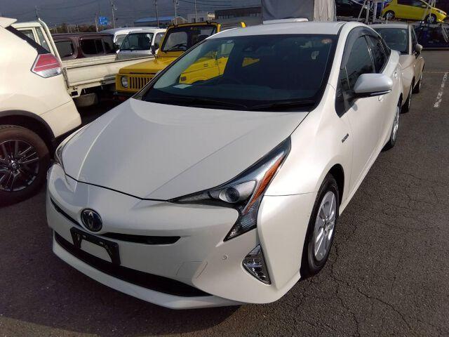 2018 Toyota Prius S Safety Plus