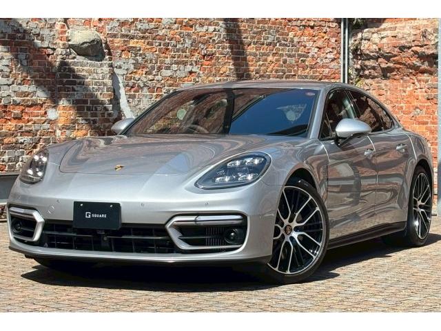 2020 Porsche PANAMERA GTS