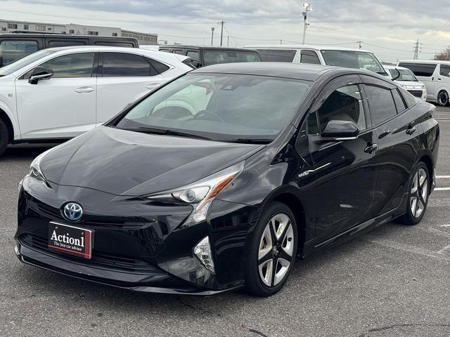 2017 Toyota Prius S Touring Selection
