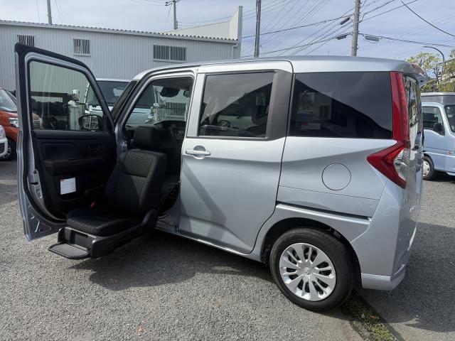 2020 Toyota ROOMY 1.0 X S Wellcab Passenger Lift-up Seat Car A Type