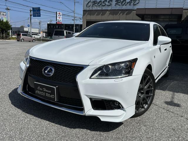 2015 LS600h F SPORT — Photo 1