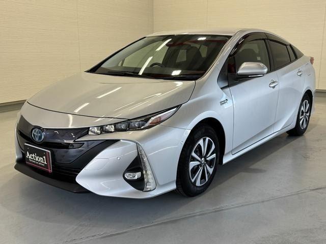 2018 Toyota Prius PHEV S Safety Plus