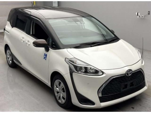 2021 Toyota Sienta X