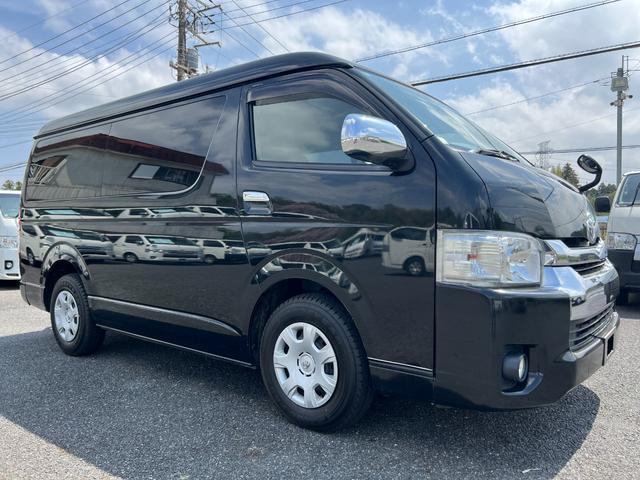 2014 Toyota Hiace Wagon GL 10-Person Power Sliding Door