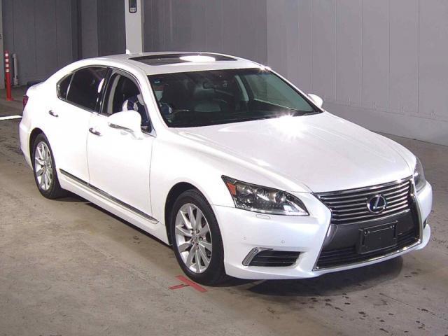 2013 LS460 Version C I Package — Photo 1