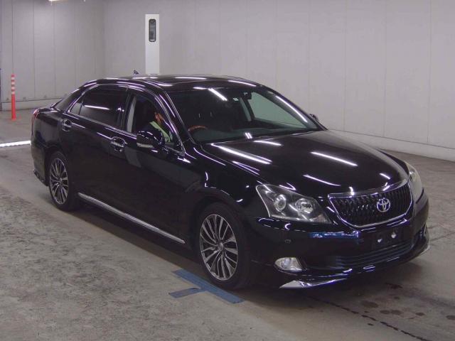 2011 Toyota CROWN MAJESTA A Type L Package