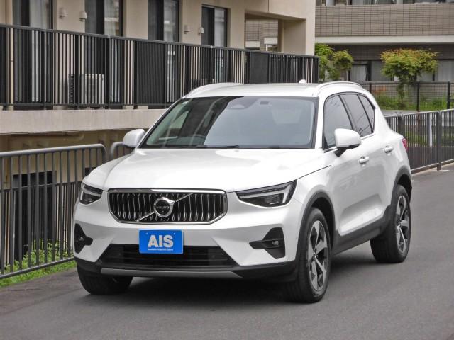 2023 VOLVO VOLVO XC40 Ultimate B4 AWD