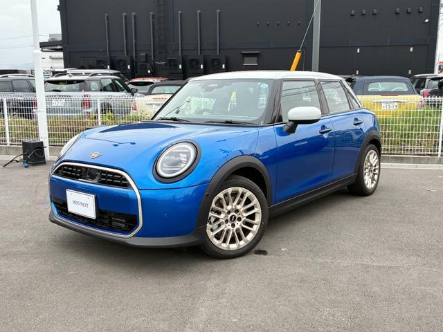 2026 BMW_Mini BMW Mini 5HB Cooper C Favored Trim