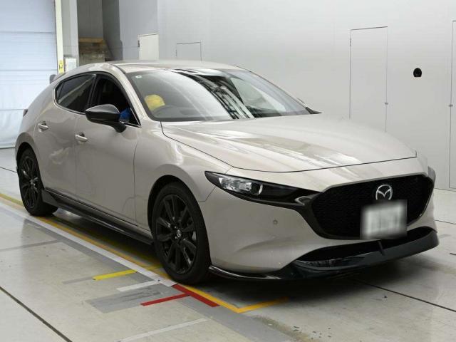 2025 MAZDA Mazda3 Fastback 15S Black Selection — Photo 1