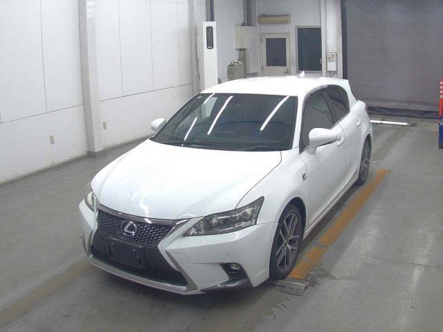 2014 CT CT200h F SPORT — Photo 1