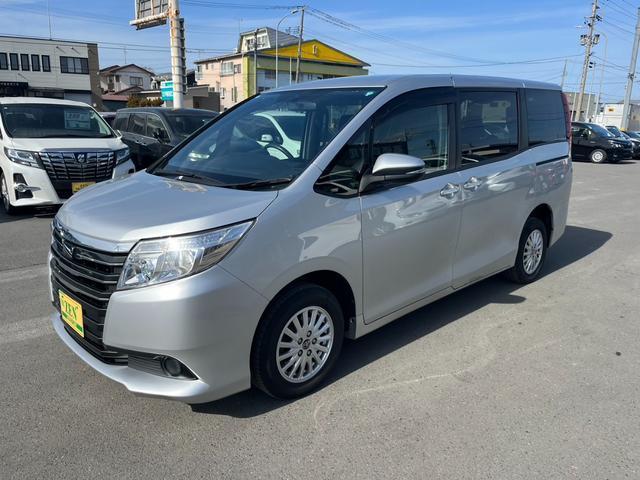 2015 Toyota NOAH X — Photo 1