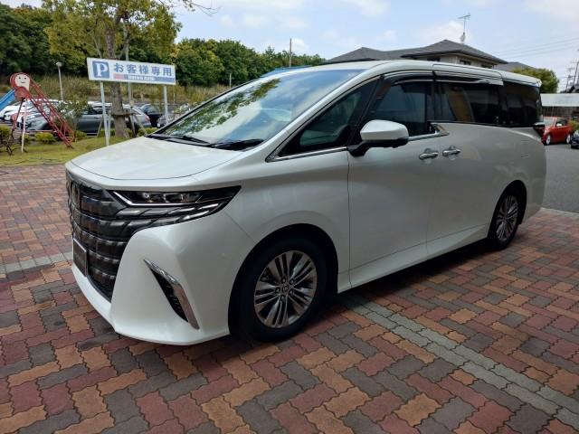 2025 Toyota Alphard Z — Photo 1