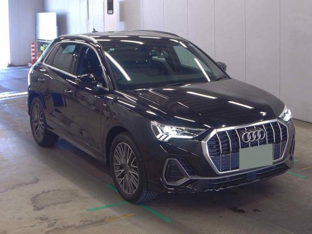 2025 Audi Q3 35 TFSI S line