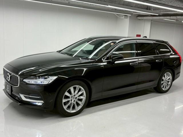 2018 VOLVO V90 T5 Momentum