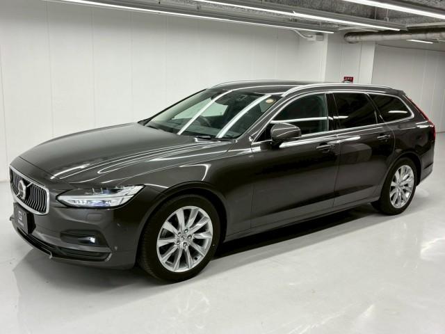 2021 VOLVO VOLVO V90 B5 Momentum