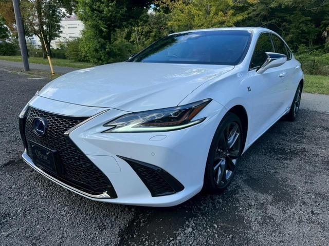 2019 ES 300h F Sport — Photo 1