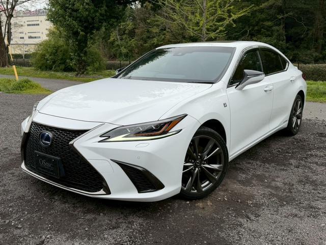 2019 ES 300h F Sport — Photo 1