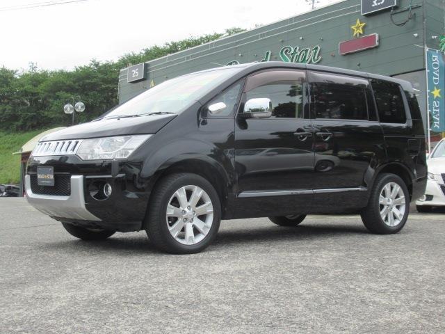 2013 MITSUBISHI Delica D5 2.3D-Power 8-seater 4WD