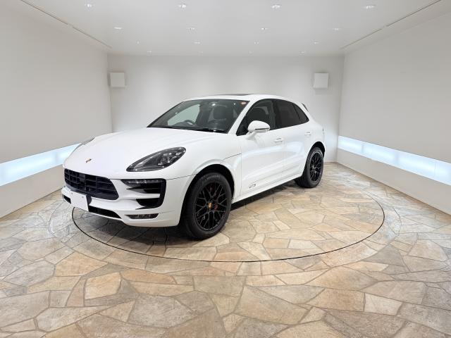 2018 Porsche Macan Macan GTS