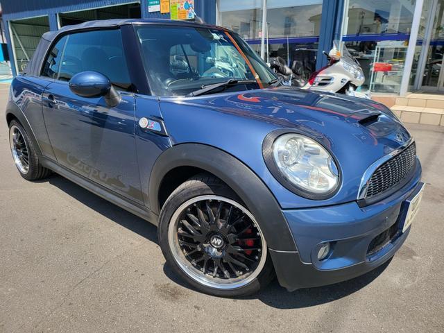 2010 BMW_Mini BMW Mini Convertible Cooper S Convertible