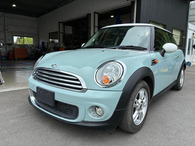 2012 BMW_Mini BMW Mini 3HB Cooper