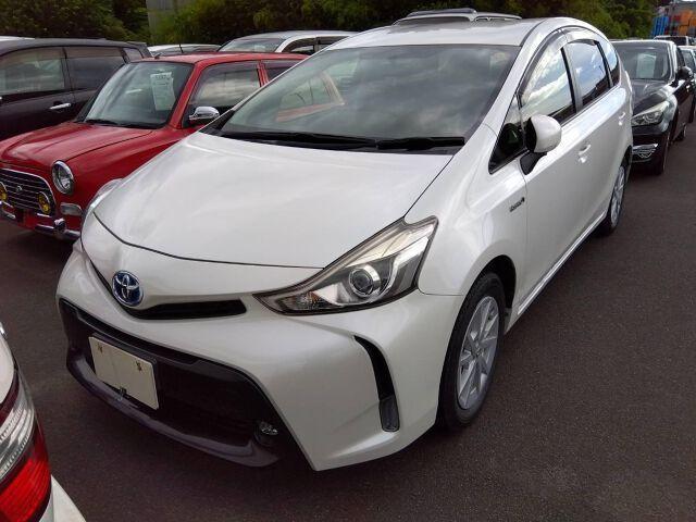 2014 Toyota PRIUS ALPHA S