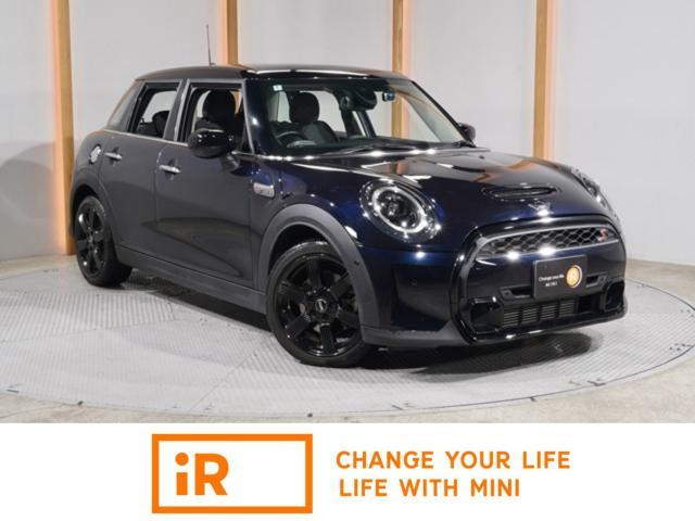 2022 BMW_Mini BMW Mini 5HB Cooper SD Classic Trim